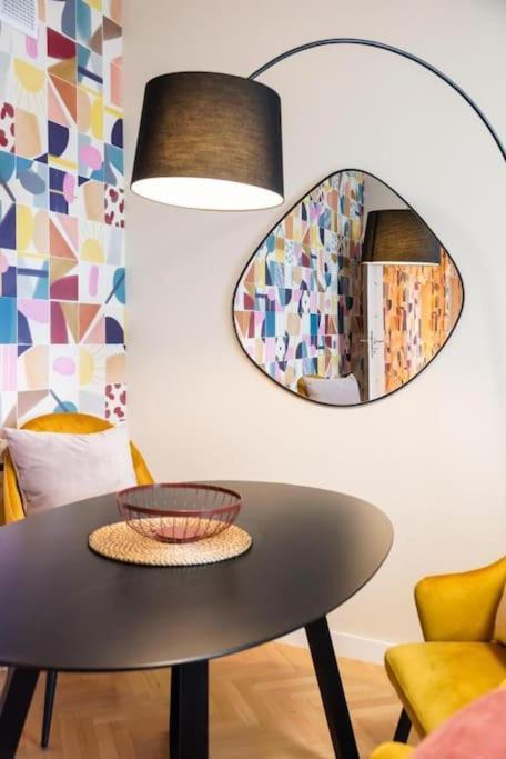 Eclectic City Apartment Near Old Town Varsavia Esterno foto