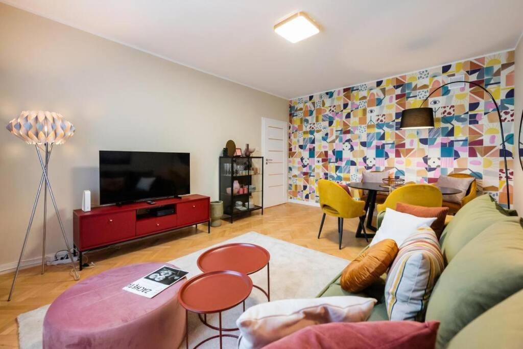 Eclectic City Apartment Near Old Town Varsavia Esterno foto